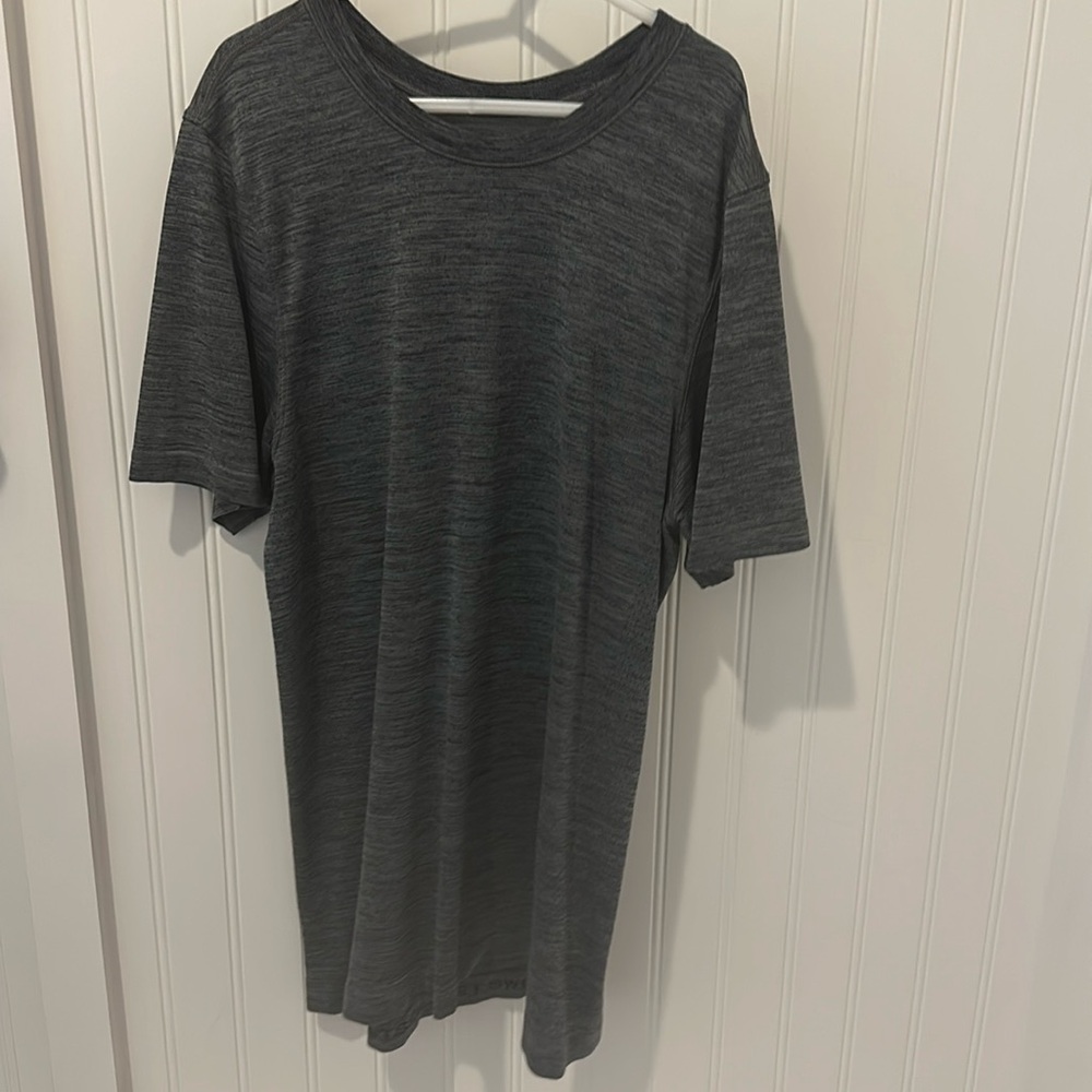 Lululemon metal vent
